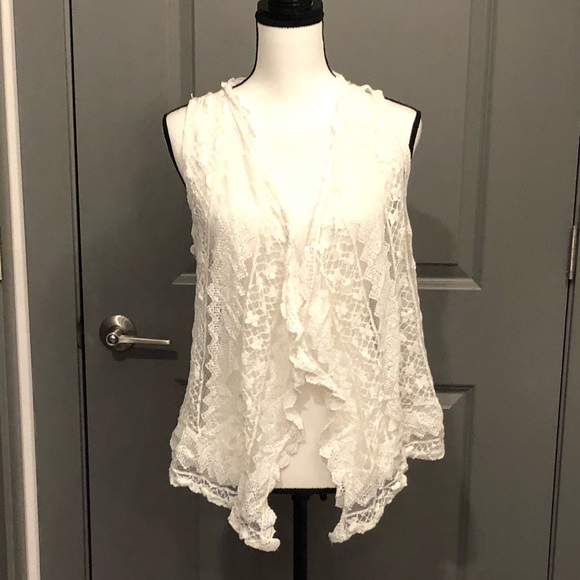 Sleeveless Lace Ivory Cardigan/Vest - Picture 1 of 4